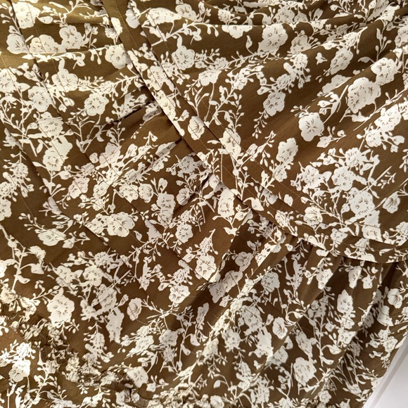 Tuckernuck HYACINTH HOUSE Olive Floral Renee Ruffle Mini Dress - Picture 9 of 9